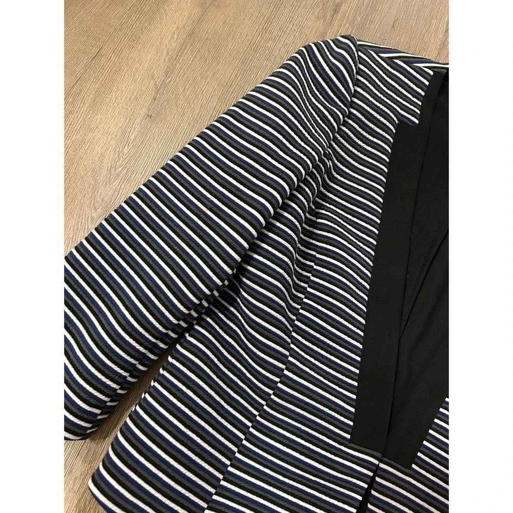 White‎ House Black Market Striped Open Front Blazer Navy Blue Black White Size 6